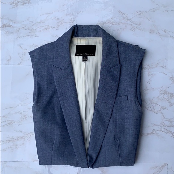 Banana Republic Sleeveless Blazer, size 4 - Picture 4 of 5